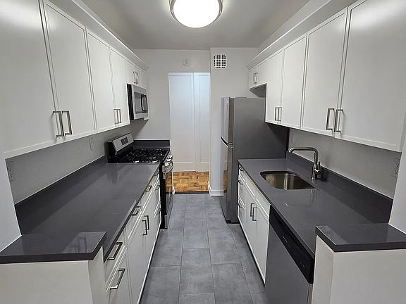 3rd image of 75-36 Bell Blvd #1B