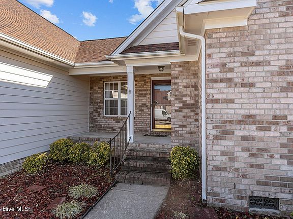 3rd image of 1027 Kenan Drive