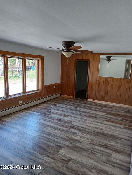 5th image of 21 Glenwood Avenue