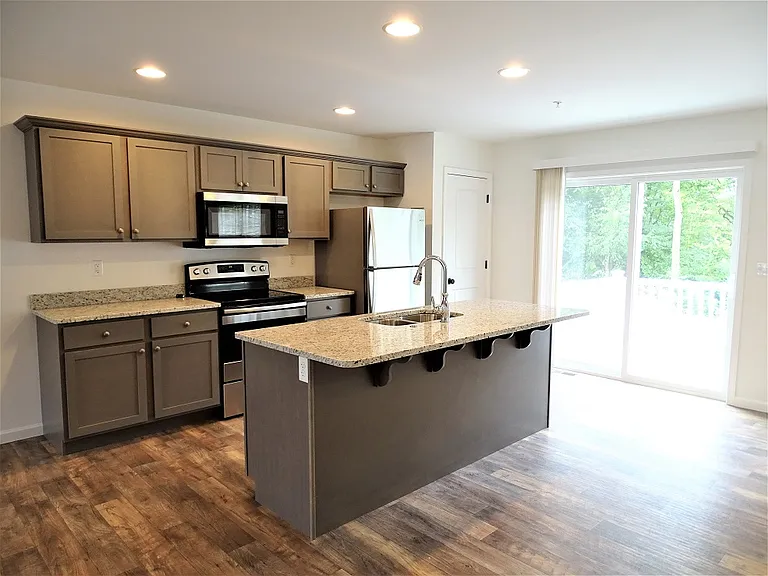416 Masonic Dr — Photo 4