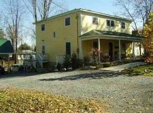 7 Kavanaugh Ave, Round Lake, NY 12151
