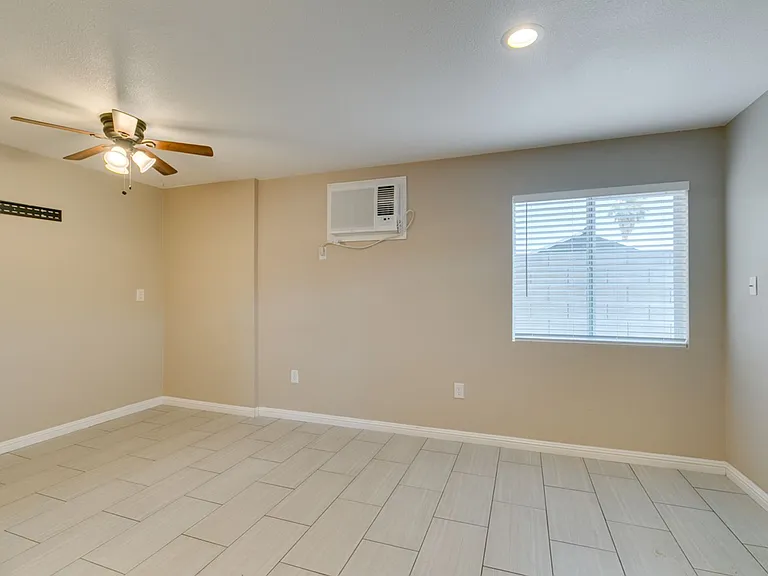437 Waterwheel Falls Dr — Photo 42