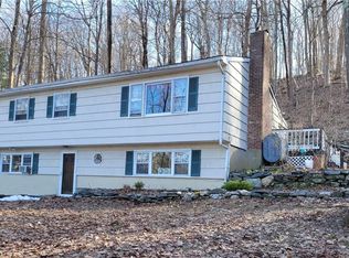 69 Grandview Dr, Ridgefield, CT 06877