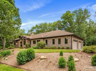 3515 S Kilkenny Dr, Crystal Lake, IL 60014