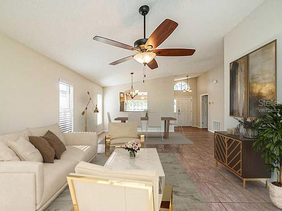 2nd image of 107 Coral Reef Cir