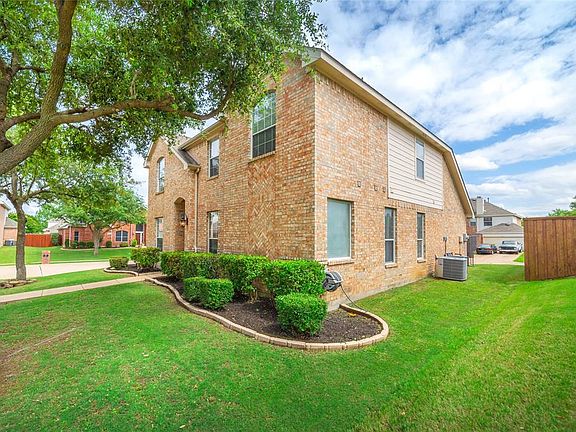2nd image of 5218 Griffins Pointe Dr