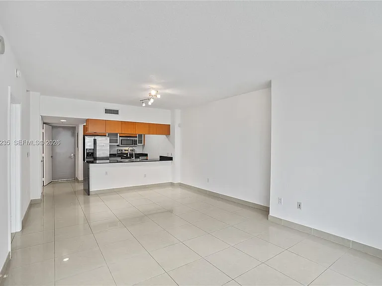 1750 N Bayshore Dr #2804 — Photo 5