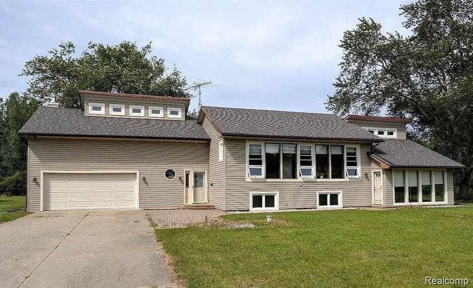1st image of 9240 James Richard Dr