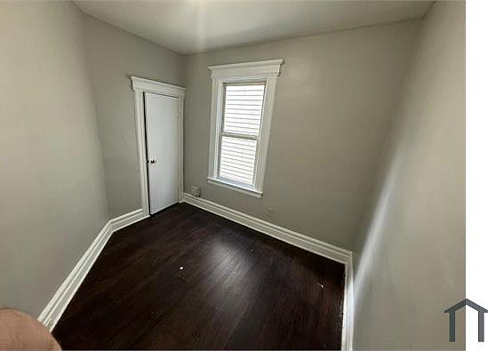 3rd image of 96 Cummings St #1