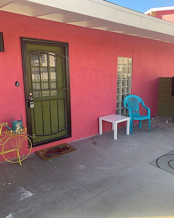 1st image of 6440 Casada Way