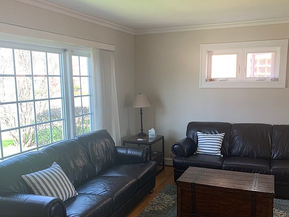 3rd image of 7353 N Odell Ave