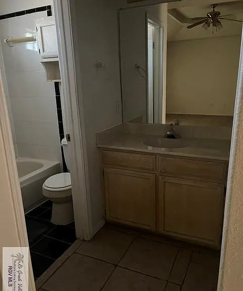 2714 E Mark Cir — Photo 6