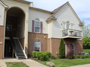 9541 Lakeside Dr, Ypsilanti, MI