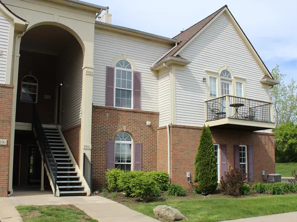 9541 Lakeside Dr, Ypsilanti, MI 48197