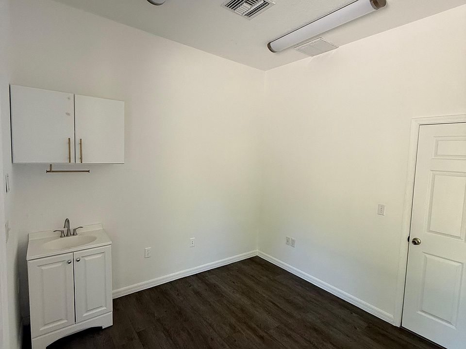 2nd image of 19508 Shumard Oak Dr Unit 101