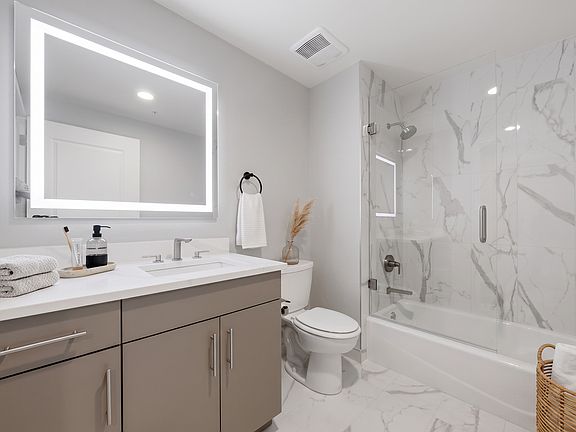 2nd image of 850 N Lake Shore Dr APT 1407