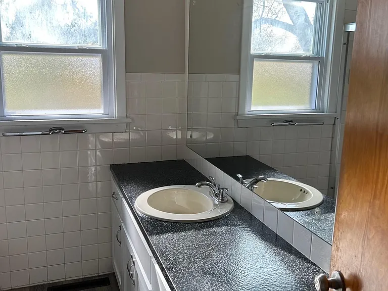 1353 W California Ave — Photo 8