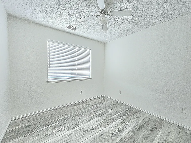 3917 Rushden Ct — Photo 10