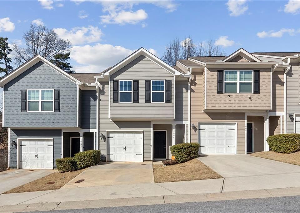 1st image of 1004 Highwood Ln