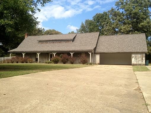 2nd image of 1174 Bob White Dr