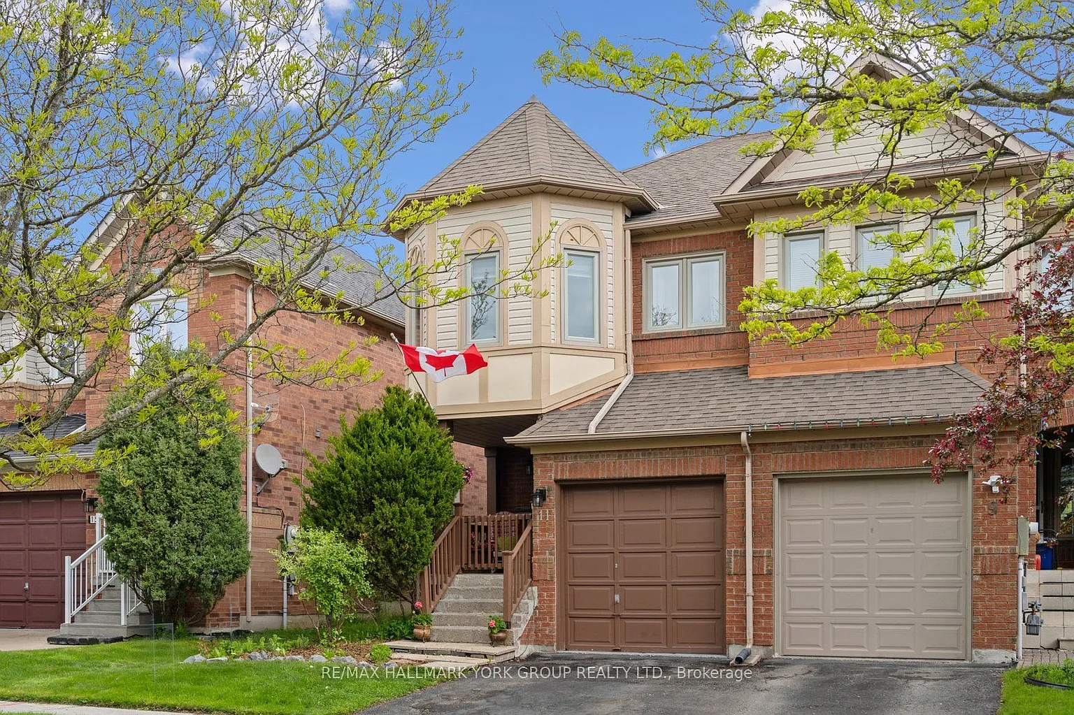 11 Snedden Ave photo 1