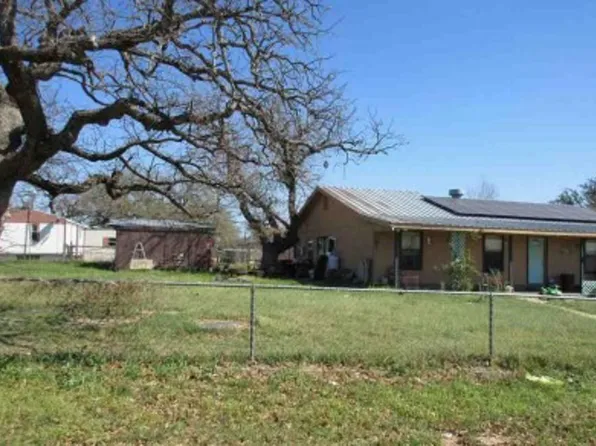 107 Buttercup St, Kingsland, TX 78639