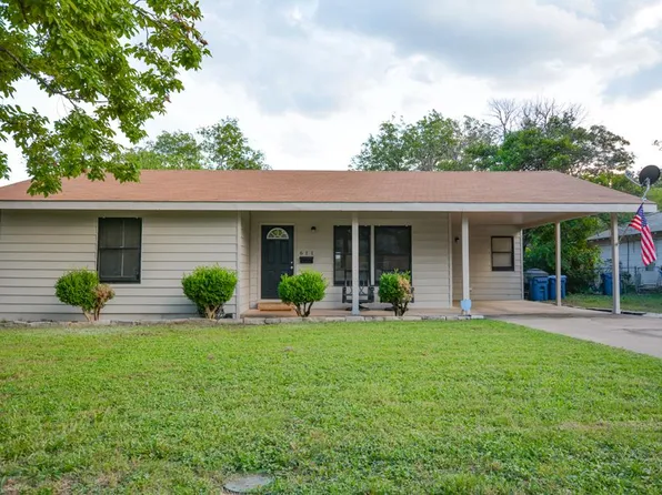 611 Leland St N, Kerrville, TX 78028