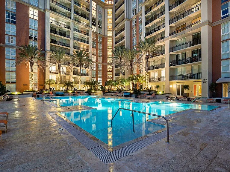 550 Okeechobee Blvd #1809 — Photo 47