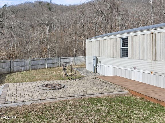 4th image of 425 Bazel Rd