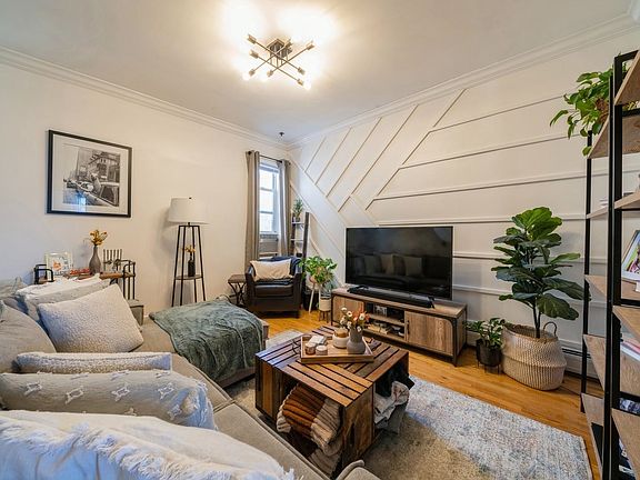 2nd image of 715 Willow Ave #5B-10