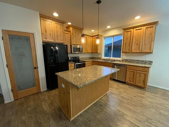 4th image of 206 Rocky Meadow Dr