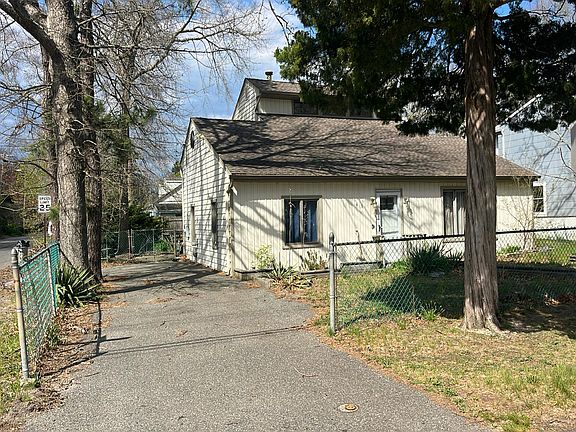 3rd image of 41 Letts Landing Rd