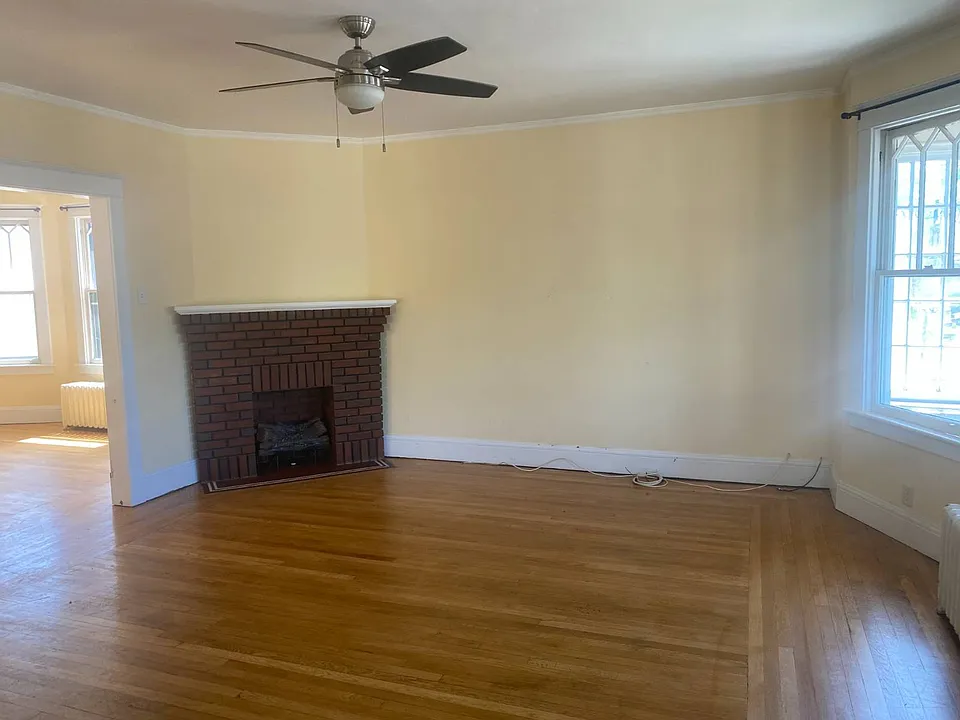 517 New Scotland Ave #2F