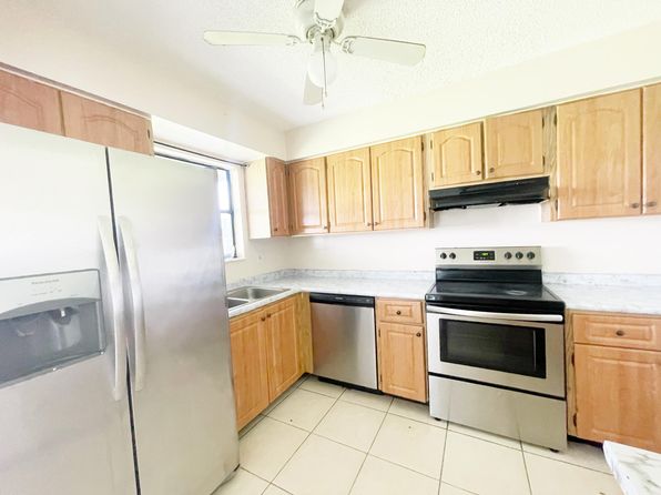 2304 Seaside Dr