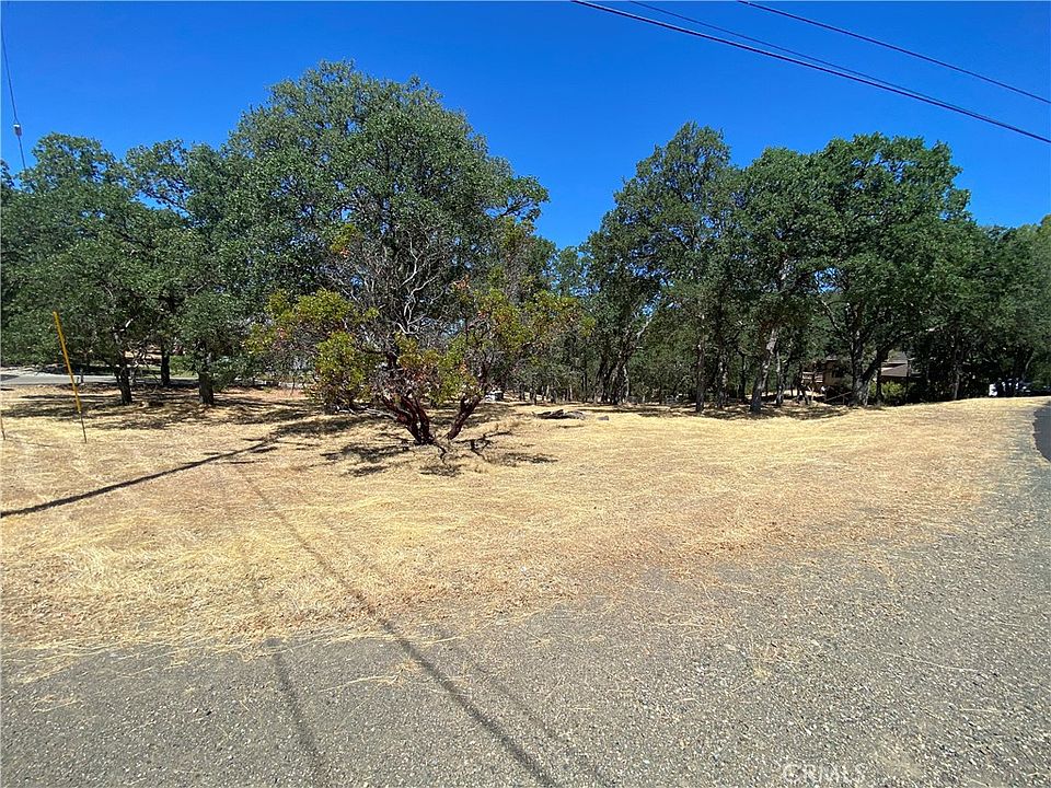 2nd image of 17902 Moon Hill Ct #11