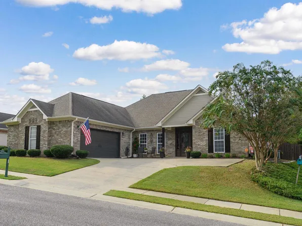608 Chesser Ct, Chelsea, AL 35043