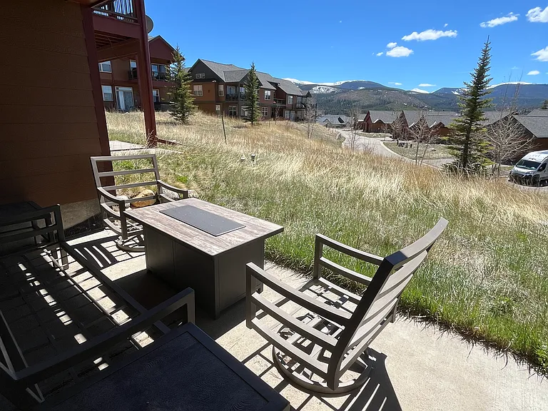Downstairs patio with expansive views