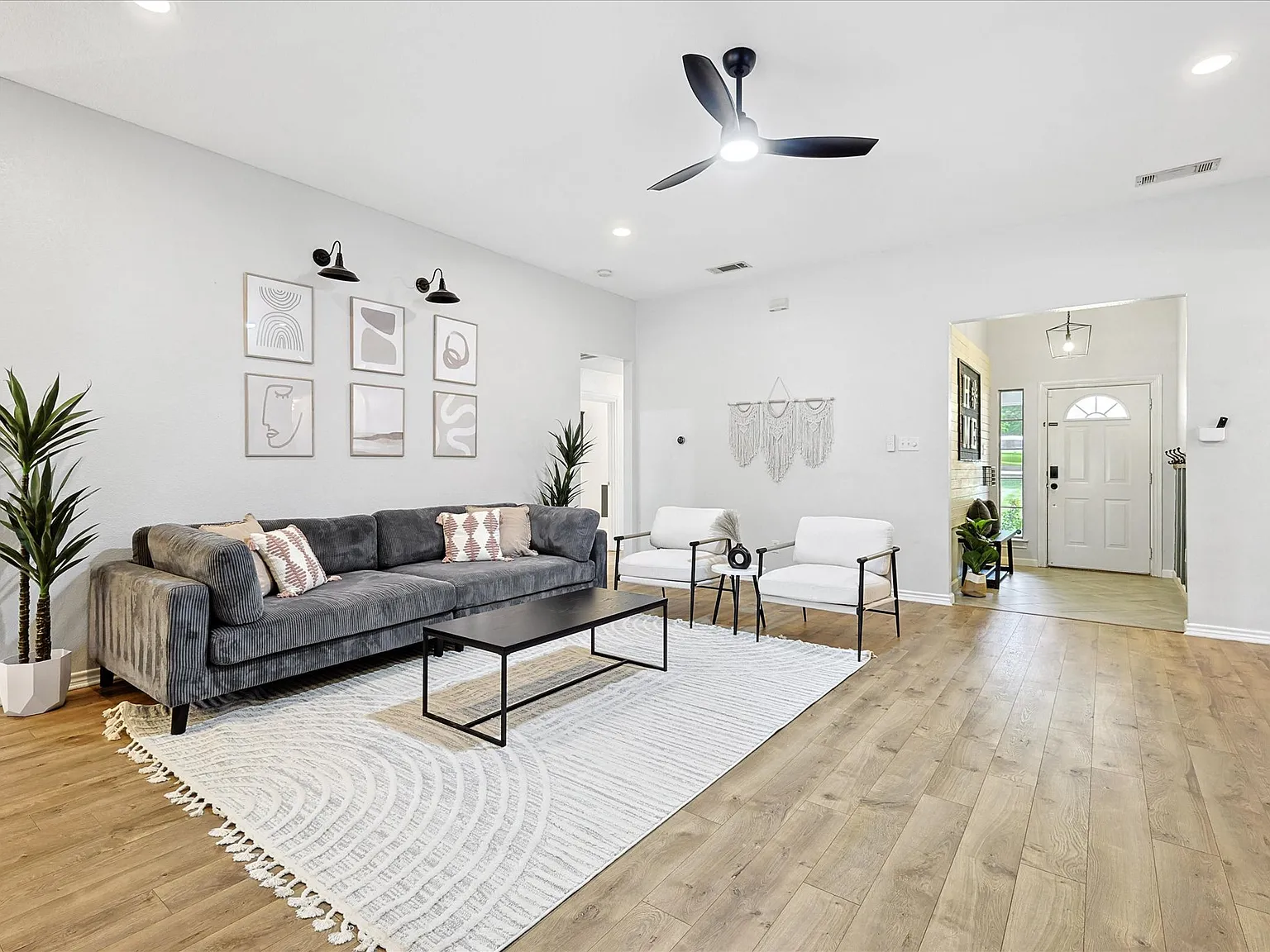 5 bed, 1862 sqft, $5,175 — Photo 1