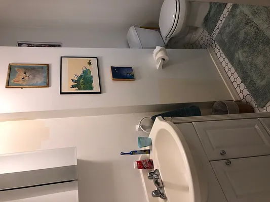 Rented by Downtown Realty Group LTD | media 39