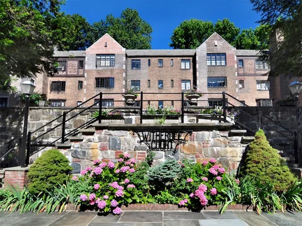 915 Wynnewood Road #C3, Pelham, NY 10803