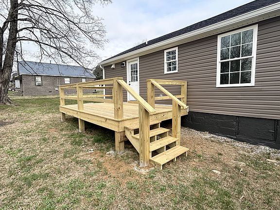 5th image of 108 Elizabeth St