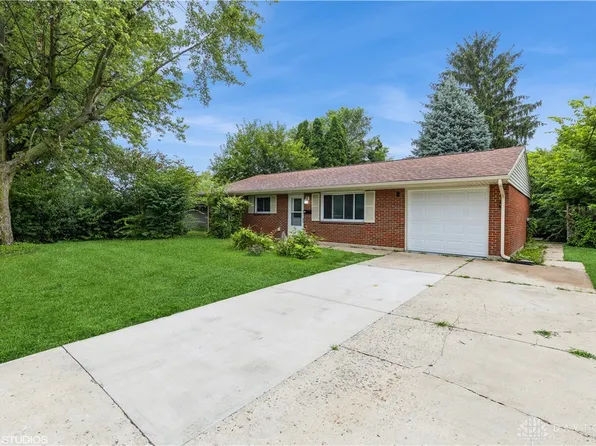 208 S San Bernardino Trl, Englewood, OH 45322