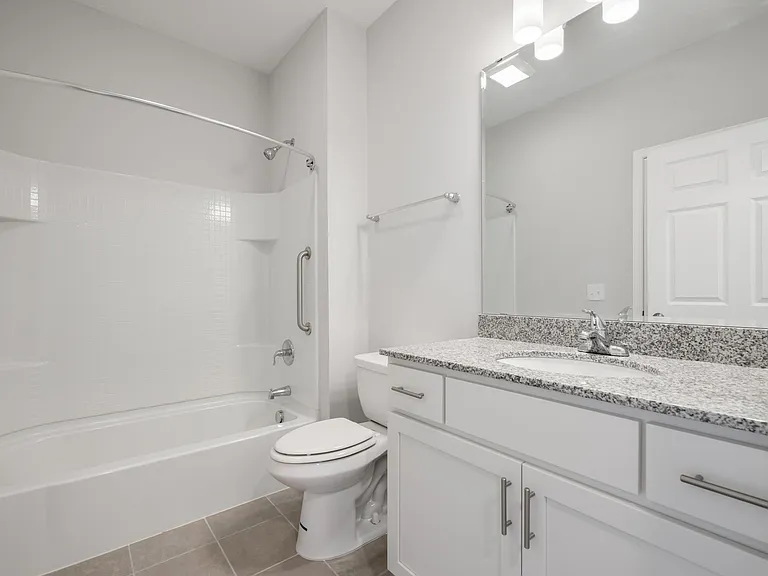 Traditions Suite Bath