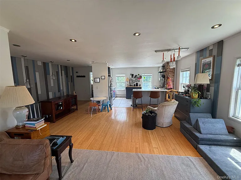 2 Broadway Ave #2 — Photo 20
