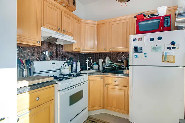 Rented by Twyford Real Estate | media 7