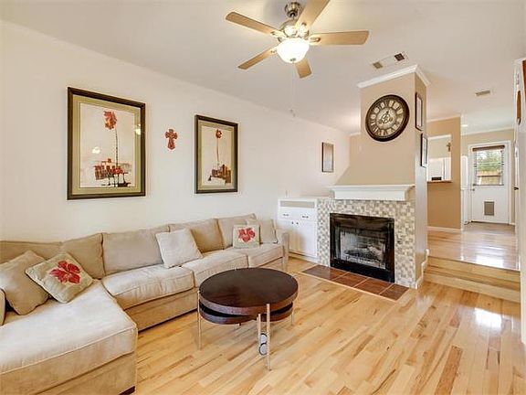 2nd image of 1411 Gracy Farms Ln APT 80