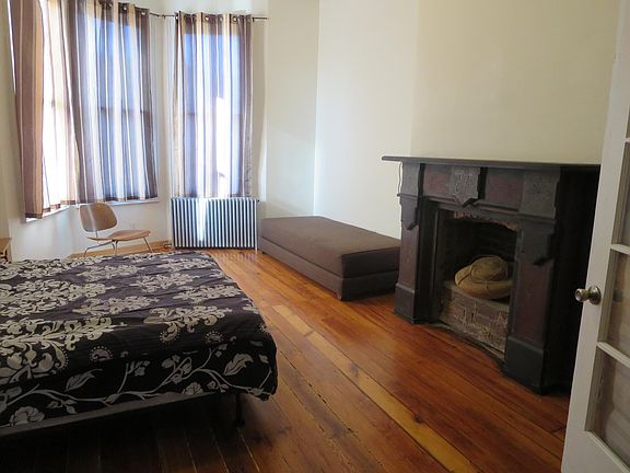 2nd image of 340 Summit Ave #2L