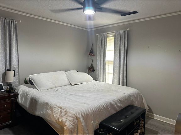 3rd image of 1 Henrietta St #1