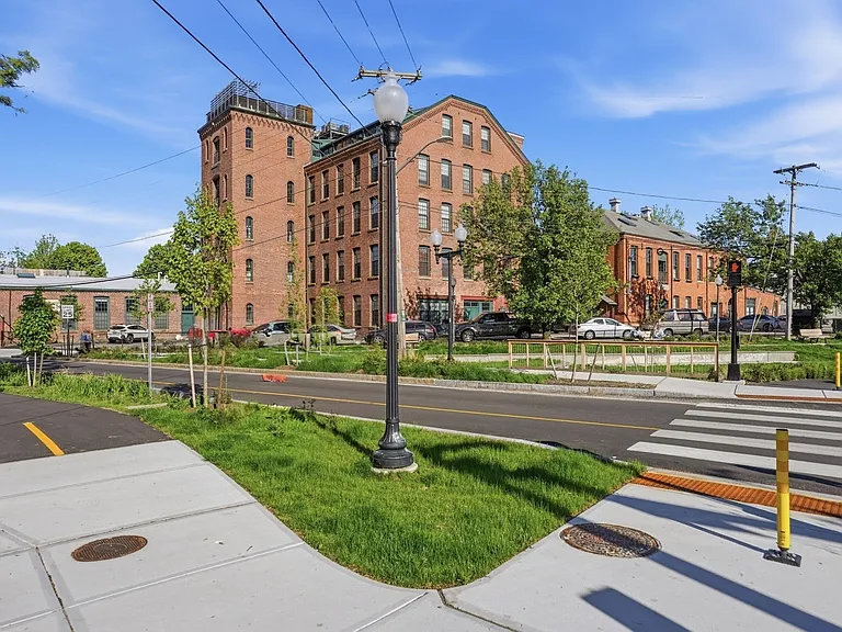 532 Kinsley Ave #205 — Photo 52