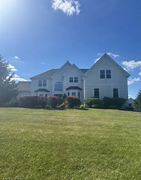 1 Ferris Wheel Dr — Photo 1